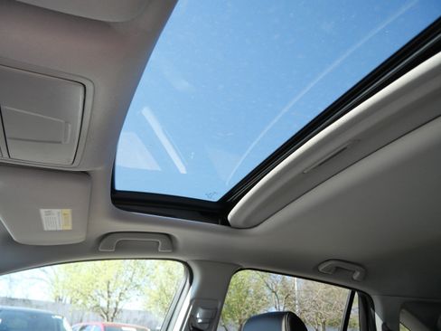 Used 2017 Acura RDX AWD w/ Advance Package image 32