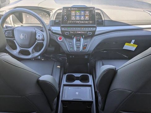 Certified 2026 Honda Odyssey EX-L image 17