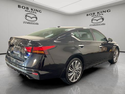 Used 2024 Nissan Altima 2.5 SL AWD/4WD image 5
