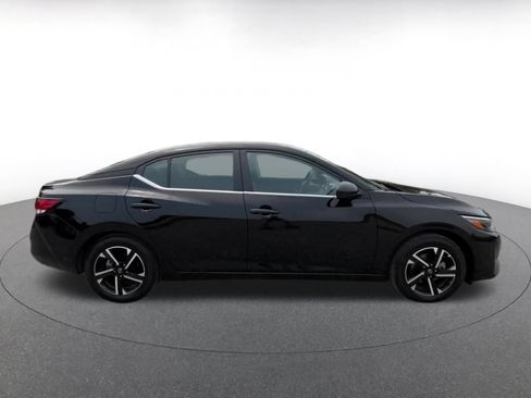 Used 2025 Nissan Sentra SV FWD image 16