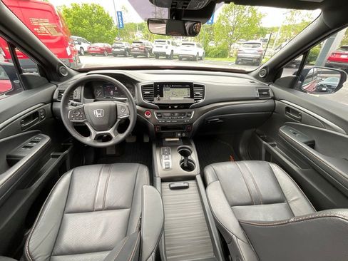 Used 2023 Honda Passport TrailSport image 9