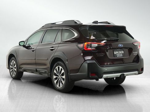 Used 2024 Subaru Outback Touring AWD/4WD image 3