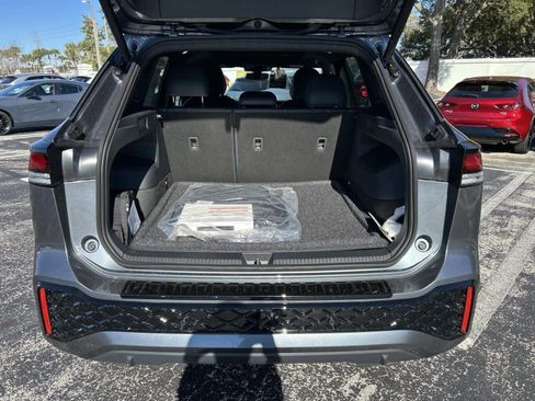 New 2026 Volkswagen Tiguan SE R-Line AWD/4WD image 11