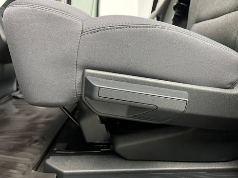 Used 2025 Ford Expedition Active RWD image 18