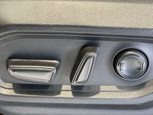 Used 2024 Toyota Tundra Limited w/ TRD Off-Road Package image 15