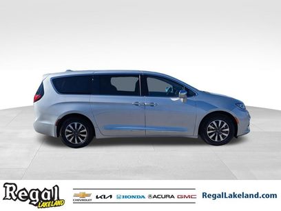 Used 2022 Chrysler Pacifica Limited