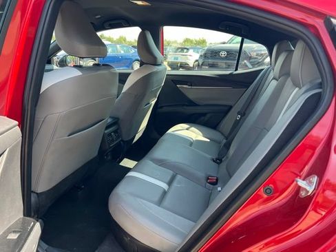 Used 2025 Toyota Camry SE w/ Convenience Package FWD image 26