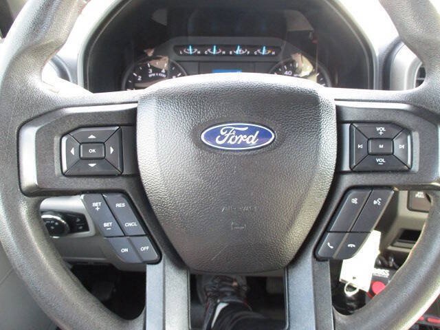 Used 2017 Ford F250 XL w/ Power Equipment Group AWD/4WD image 37