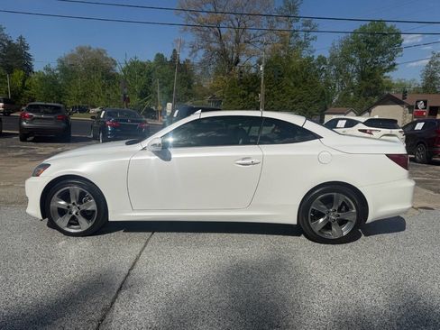 Used 2010 Lexus IS 250C RWD image 4