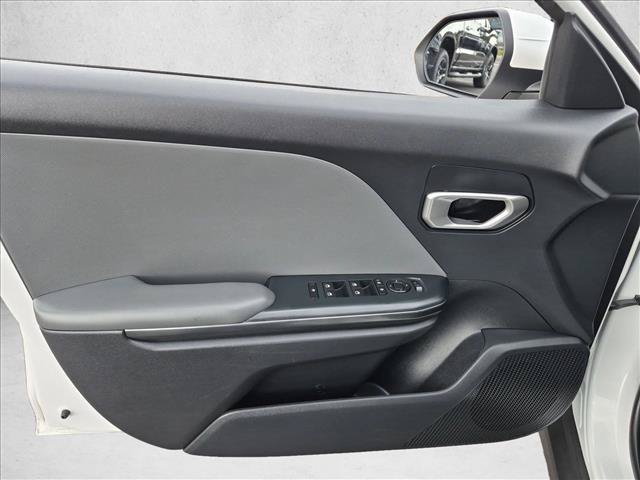 Used 2025 Kia K4 FWD image 11
