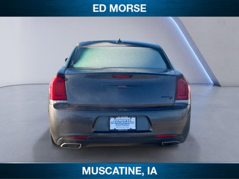 Used 2023 Chrysler 300 S RWD image 4
