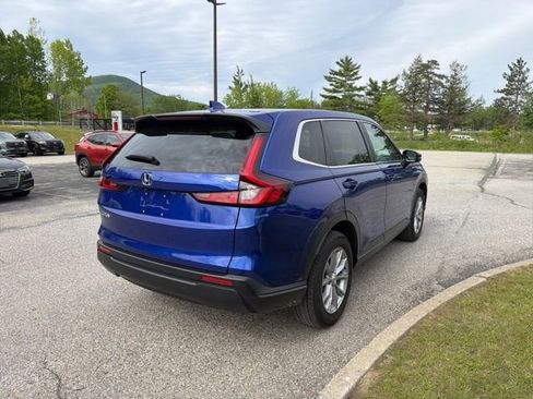 Used 2025 Honda CR-V EX image 5