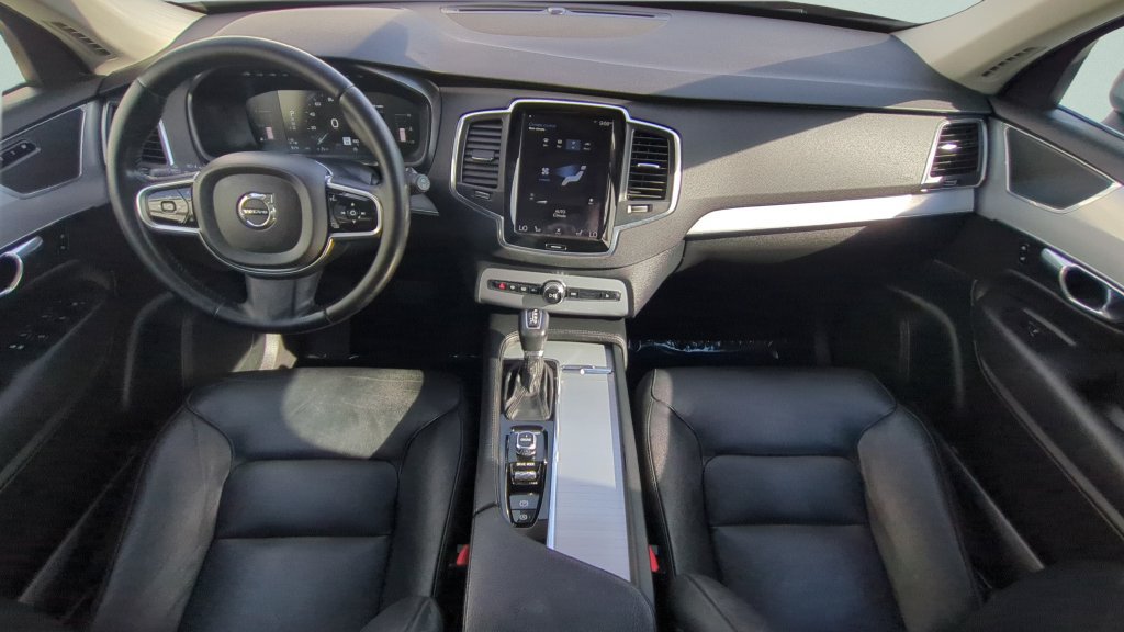 Used 2017 Volvo XC90 T5 Momentum AWD/4WD image 11