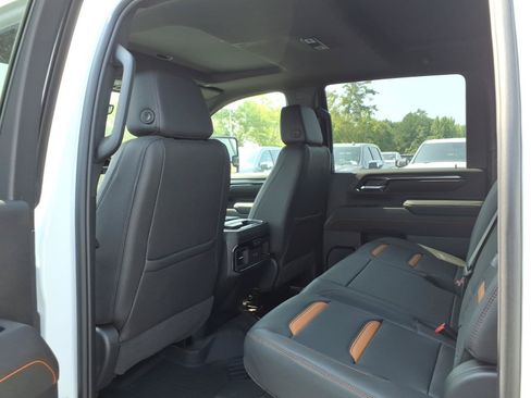 New 2026 GMC Sierra 2500 AT4 w/ AT4 Premium Plus Package AWD/4WD image 24