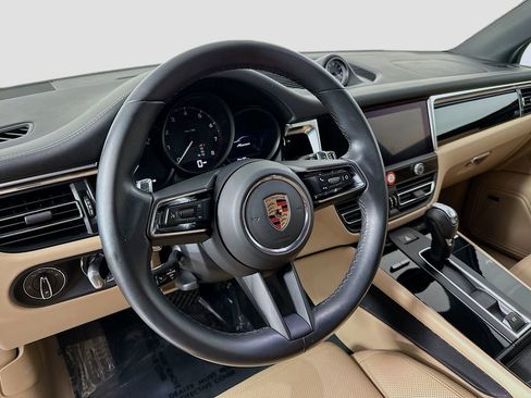 Certified 2023 Porsche Macan w/ Premium Package Plus AWD/4WD image 12