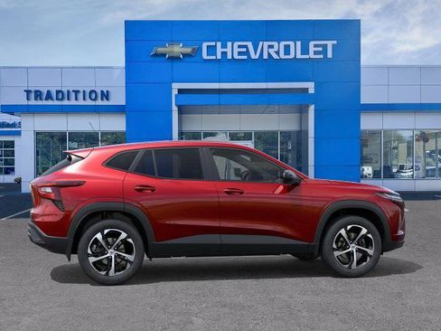 New 2026 Chevrolet Trax RS image 5