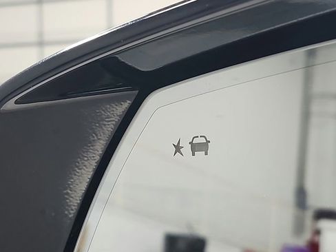 Used 2021 GMC Yukon SLT w/ SLT Luxury Plus Package image 32