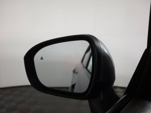 Used 2023 Nissan Rogue SL w/ SL Premium Package image 40