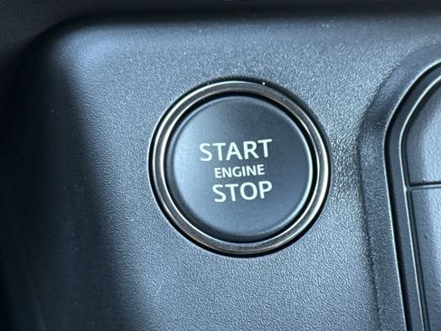 New 2026 Land Rover Defender 110 S AWD/4WD image 16