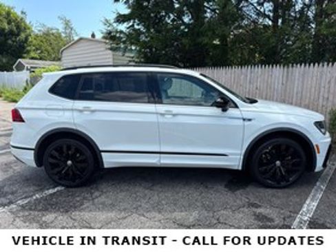 Used 2021 Volkswagen Tiguan SE R-Line AWD/4WD image 1
