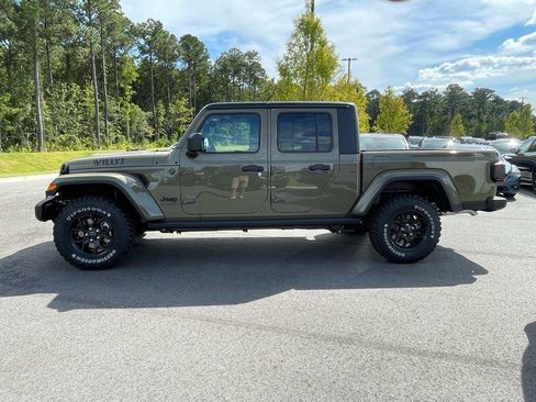 New 2025 Jeep Gladiator Willys image 35