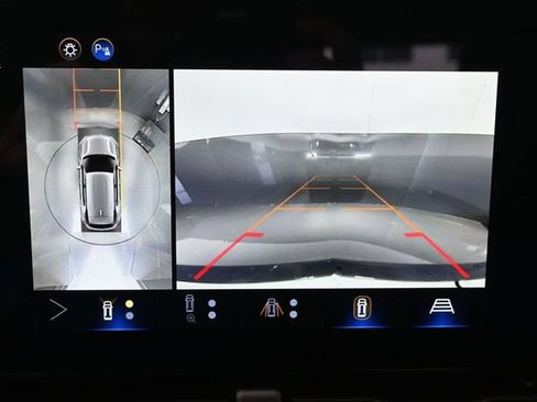 Used 2025 Chevrolet Equinox LT w/ Convenience Package II FWD image 44