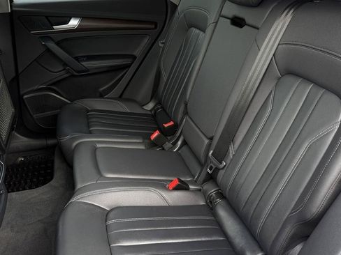 Used 2023 Audi Q5 2.0T Premium Plus w/ Premium Plus Package AWD/4WD image 33