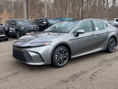 New 2026 Toyota Camry XLE image 4