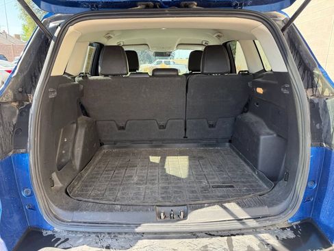 Used 2018 Ford Escape SE w/ SE Sport Appearance Package AWD/4WD image 24