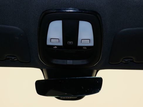 Used 2023 Volvo C40 P8 Recharge Plus w/ Protection Package Premier image 21