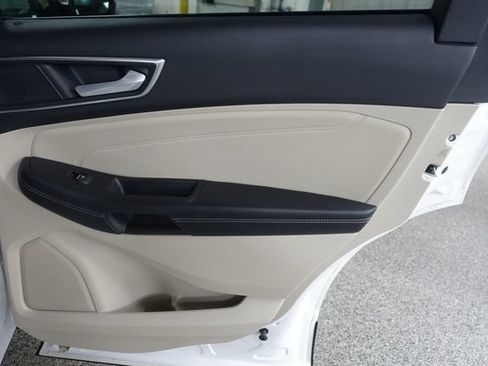 Used 2020 Ford Edge Titanium AWD/4WD image 23
