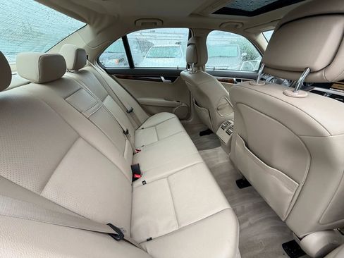 Used 2012 Mercedes-Benz C 250 Sedan image 23