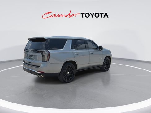 Used 2025 Chevrolet Tahoe High Country AWD/4WD image 8
