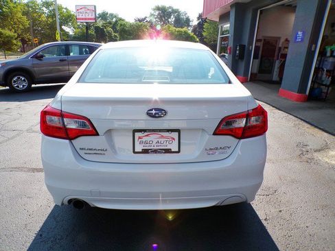 Used 2016 Subaru Legacy 2.5i Premium AWD/4WD image 4