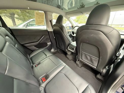 Used 2023 Tesla Model Y Long Range image 19
