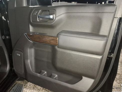 Used 2021 GMC Sierra 1500 Elevation w/ Preferred Package image 13