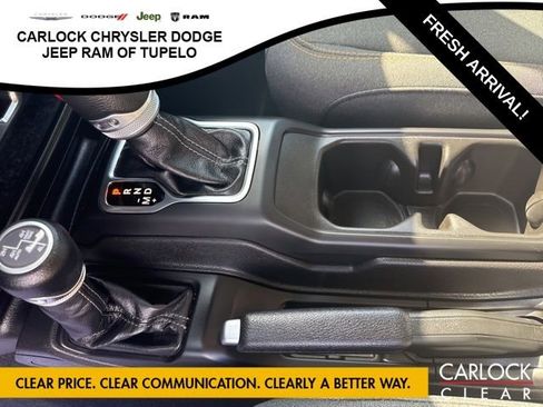 Used 2025 Jeep Wrangler Sahara image 25