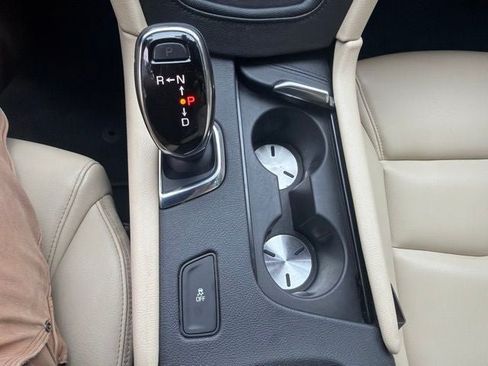 Used 2017 Cadillac XT5 FWD image 13