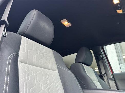Used 2020 Toyota Tacoma TRD Sport w/ Technology Package AWD/4WD image 15