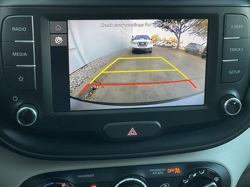 Used 2025 Kia Soul LX w/ LX Technology Package image 31