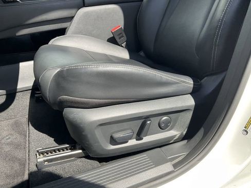 Used 2023 Nissan Rogue SL w/ SL Premium Package AWD/4WD image 28
