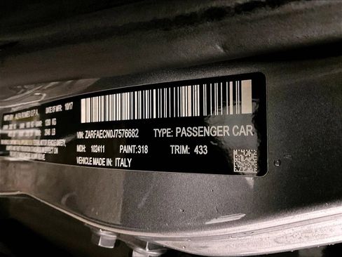 Used 2018 Alfa Romeo Giulia Ti RWD image 34