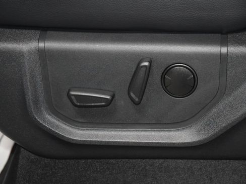 Used 2022 Ford F250 Lariat w/ Lariat Ultimate Package AWD/4WD image 45