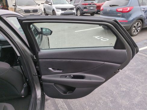 New 2026 Hyundai Elantra Hybrid FWD image 37