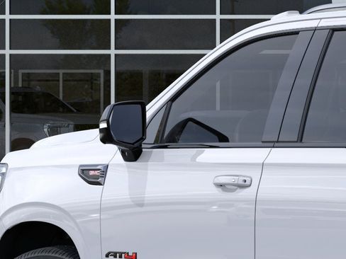 New 2026 GMC Yukon XL AT4 Ultimate AWD/4WD image 12
