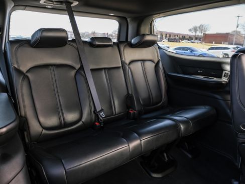 Used 2022 Jeep Wagoneer Series III w/ Convenience Group I image 41