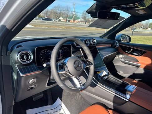 Used 2026 Mercedes-Benz GLC 300 4MATIC image 14