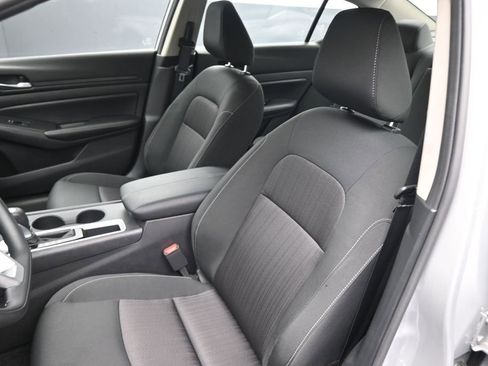 Used 2026 Nissan Altima 2.5 SV FWD image 19