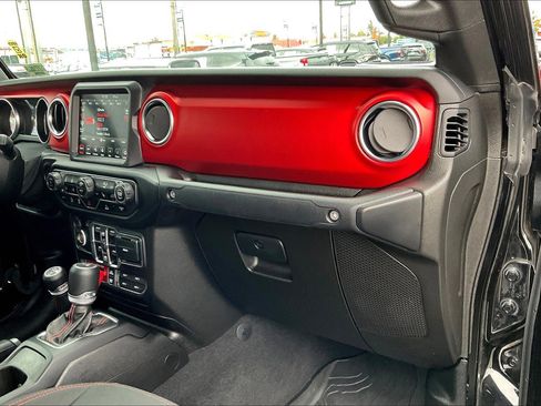 Used 2020 Jeep Gladiator Rubicon image 15