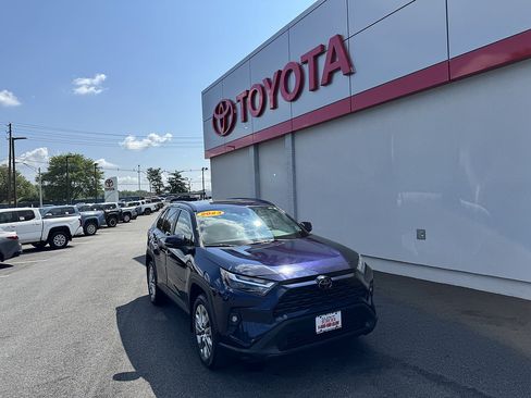 Certified 2023 Toyota RAV4 XLE Premium AWD/4WD image 1